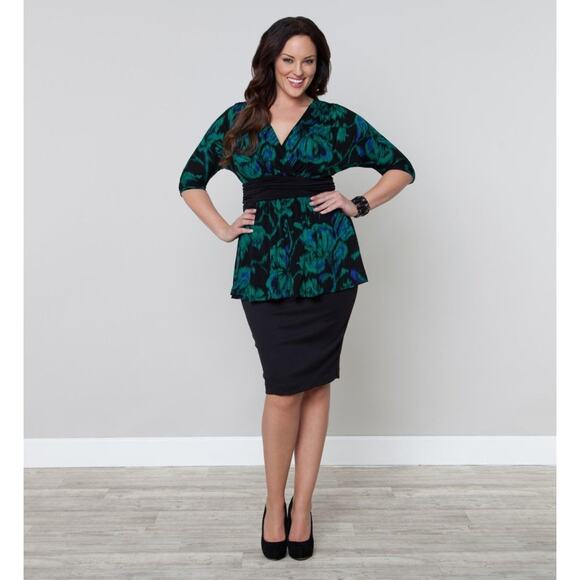 Kiyonna Women's Top Tunic 2X Green Black Devon Dolman Style V Neckline Slimming - Picture 2 of 8